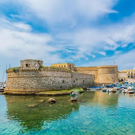 Apartment Comfort In Historic Gallipoli *