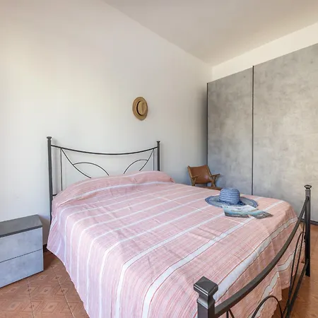 Comfort In Historic Gallipoli Apartment *